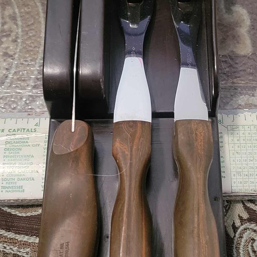 Cutco Vintage Brown Swirl Meat Carving Forks & Frosting Spreader & Wall Rack